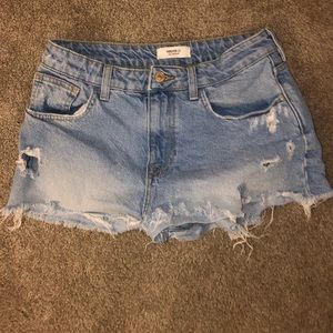 light wash jean shorts